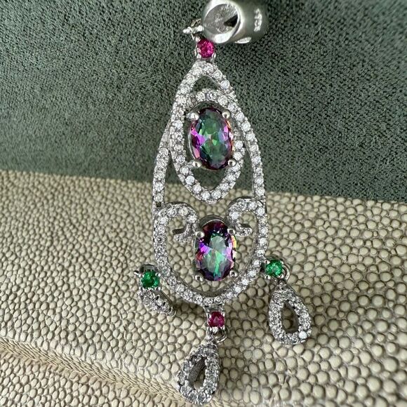 ✨ MYSTIC TOPAZ CHANDELIER PENDANT – SPARKLING STATEMENT PIECE ✨ - Picture 10 of 17